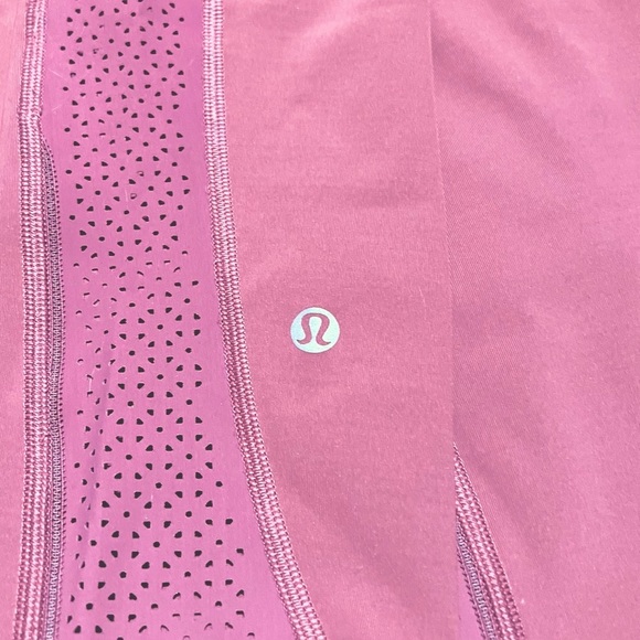 Size 4 lululemon cropped running pants - Picture 6 of 8
